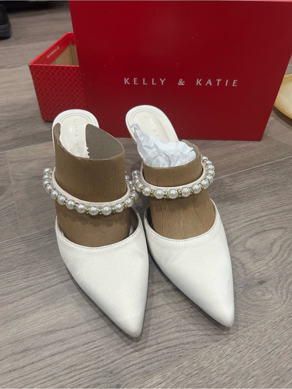 Kelly & Katie Cream Pointed Pearl-Embellished Mules